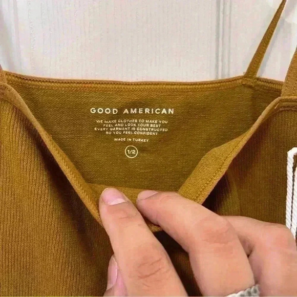 Good American NWT SEAMLESS SKINNY STRAP BODYSUIT Sz 1/2 - Picture 3 of 5